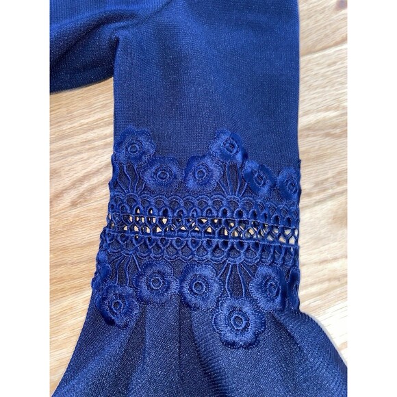 Eliza J Dress Women’s 8 Cold Shoulder Cocktail Dress Navy Blue Applique Crepe - Picture 3 of 8